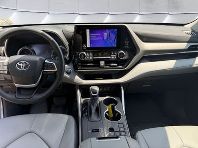 2023 Toyota Highlander Hybrid Base