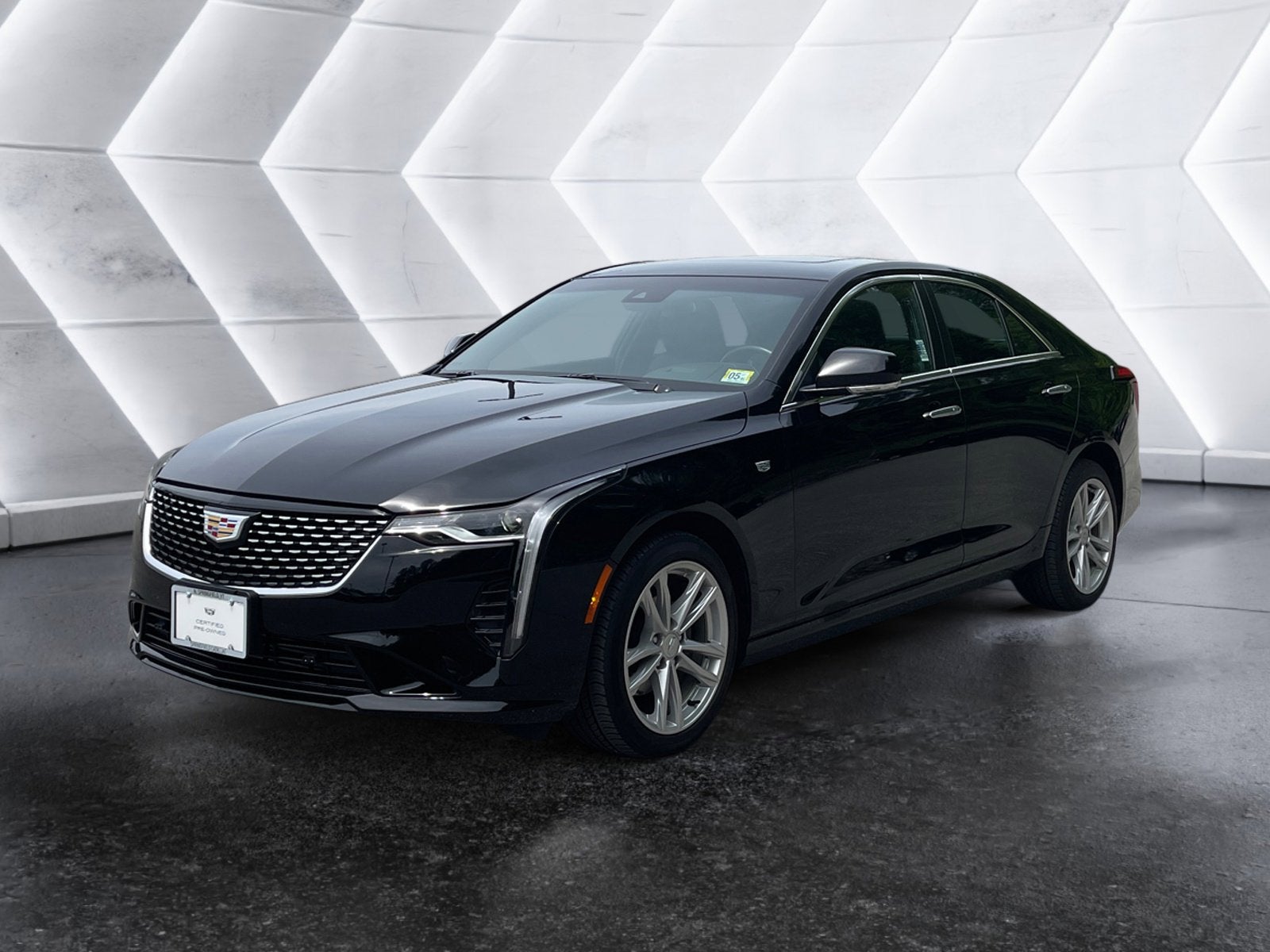 2024 Cadillac CT4 Luxury