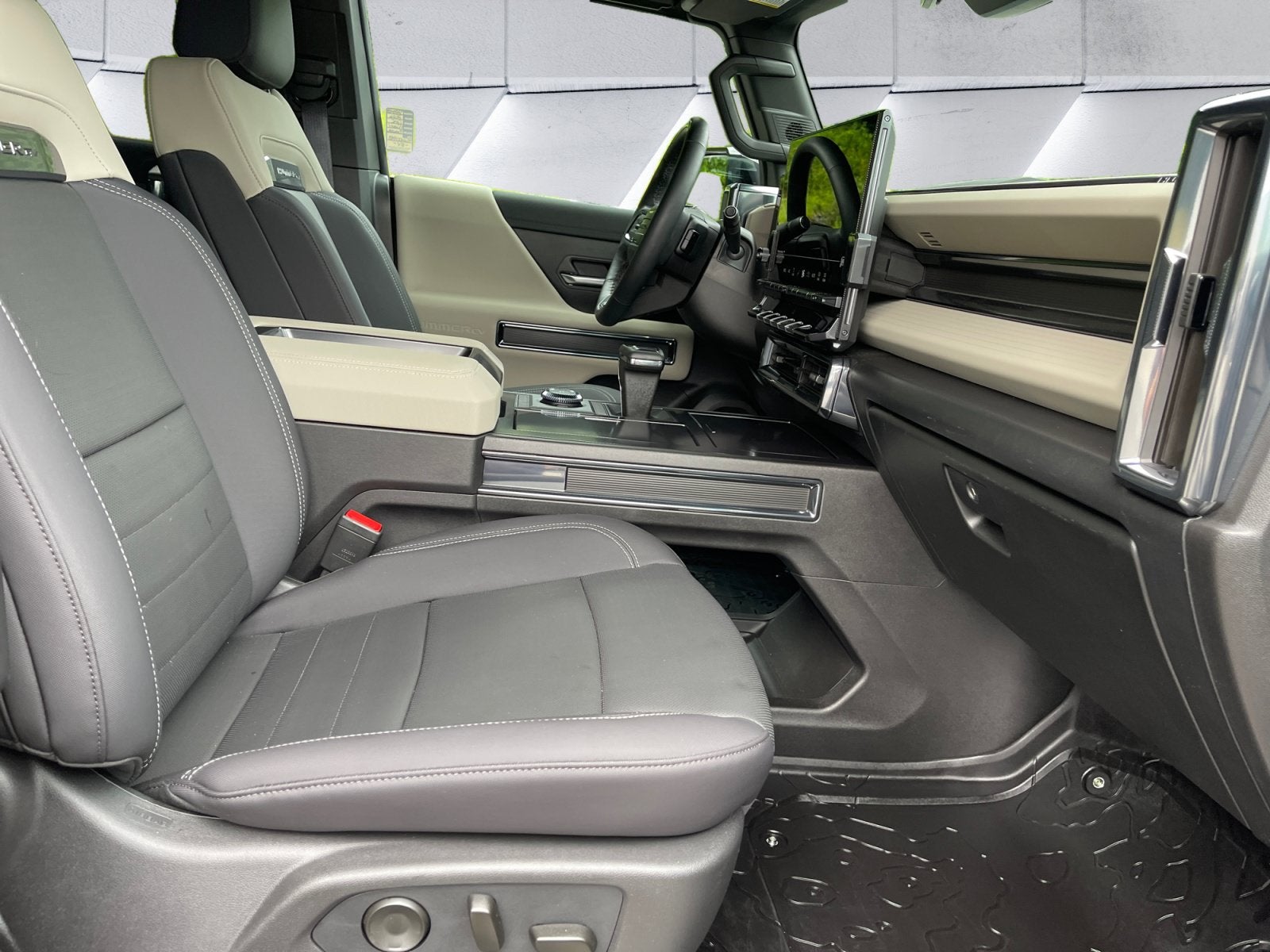 2026 GMC HUMMER EV SUV 2X