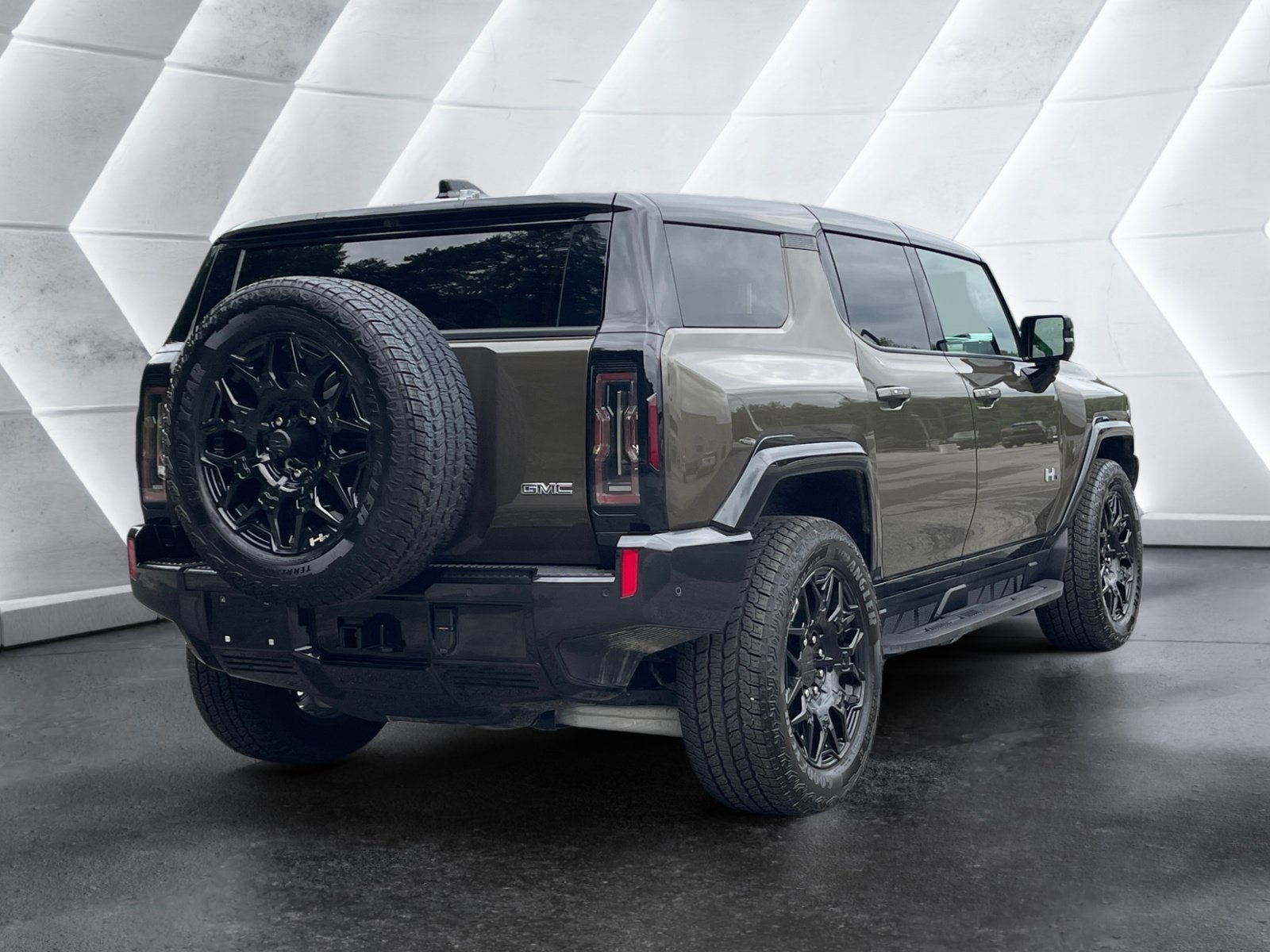 2026 GMC HUMMER EV SUV 2X