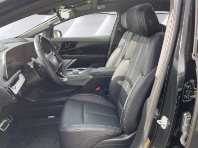 2025 Cadillac OPTIQ Luxury 2