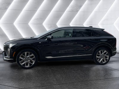 2025 Cadillac OPTIQ Luxury 2