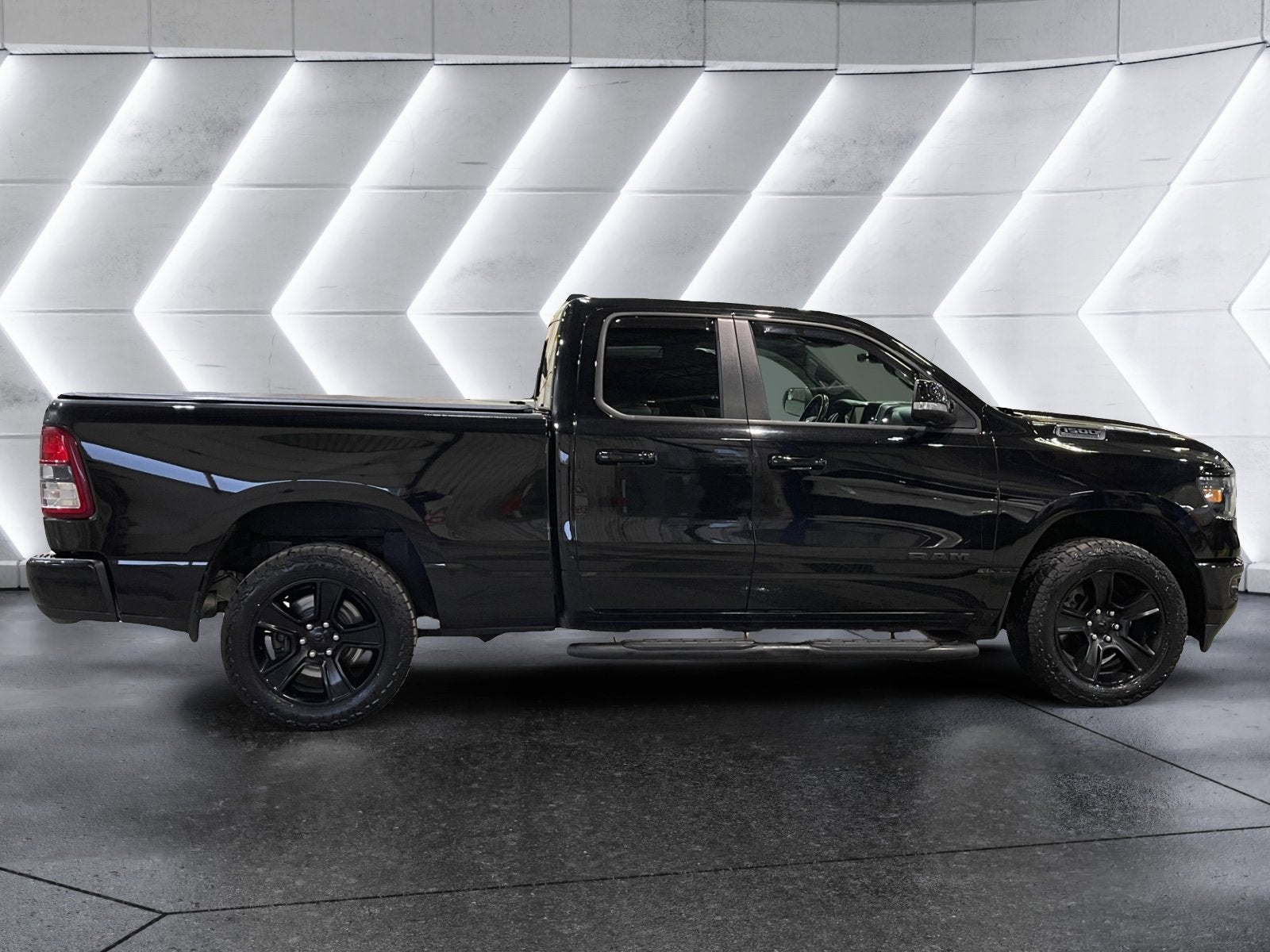 2022 RAM 1500 Big Horn Quad Cab 4x4 6'4" Box