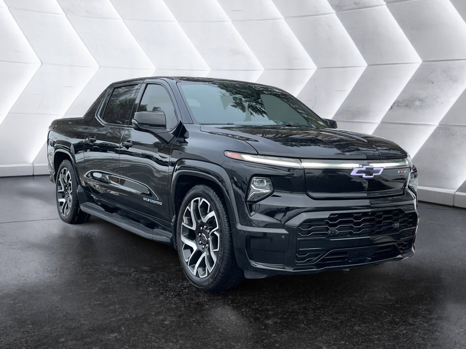 2024 Chevrolet Silverado EV RST