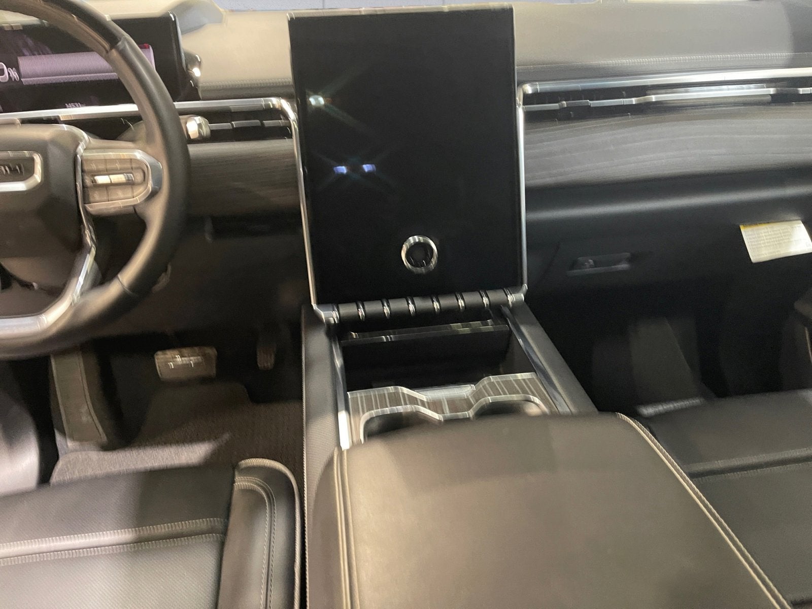 2024 GMC Sierra EV Denali Edition 1