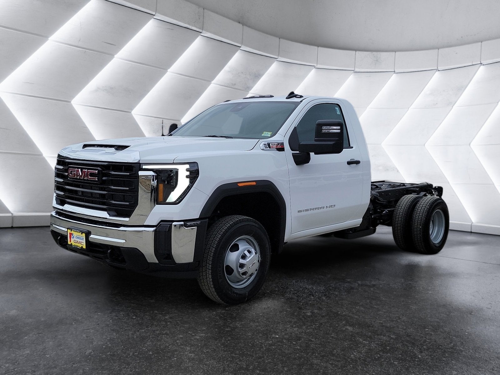 2026 GMC Sierra 3500 HD Chassis Cab Pro