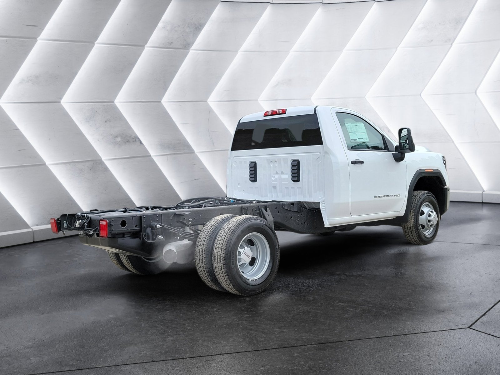2026 GMC Sierra 3500 HD Chassis Cab Pro