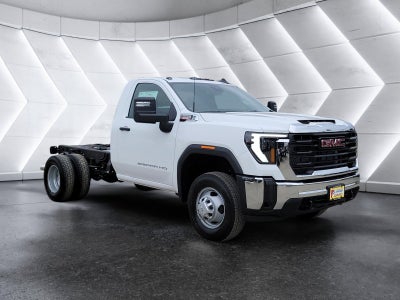 2026 GMC Sierra 3500 HD Chassis Cab Pro