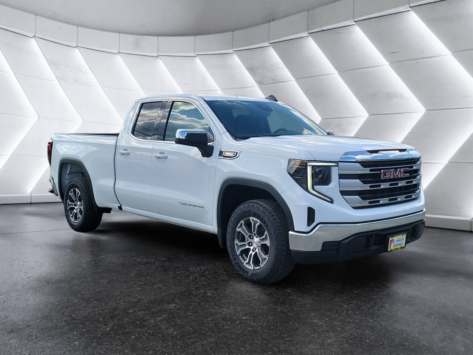2026 GMC Sierra 1500 SLE