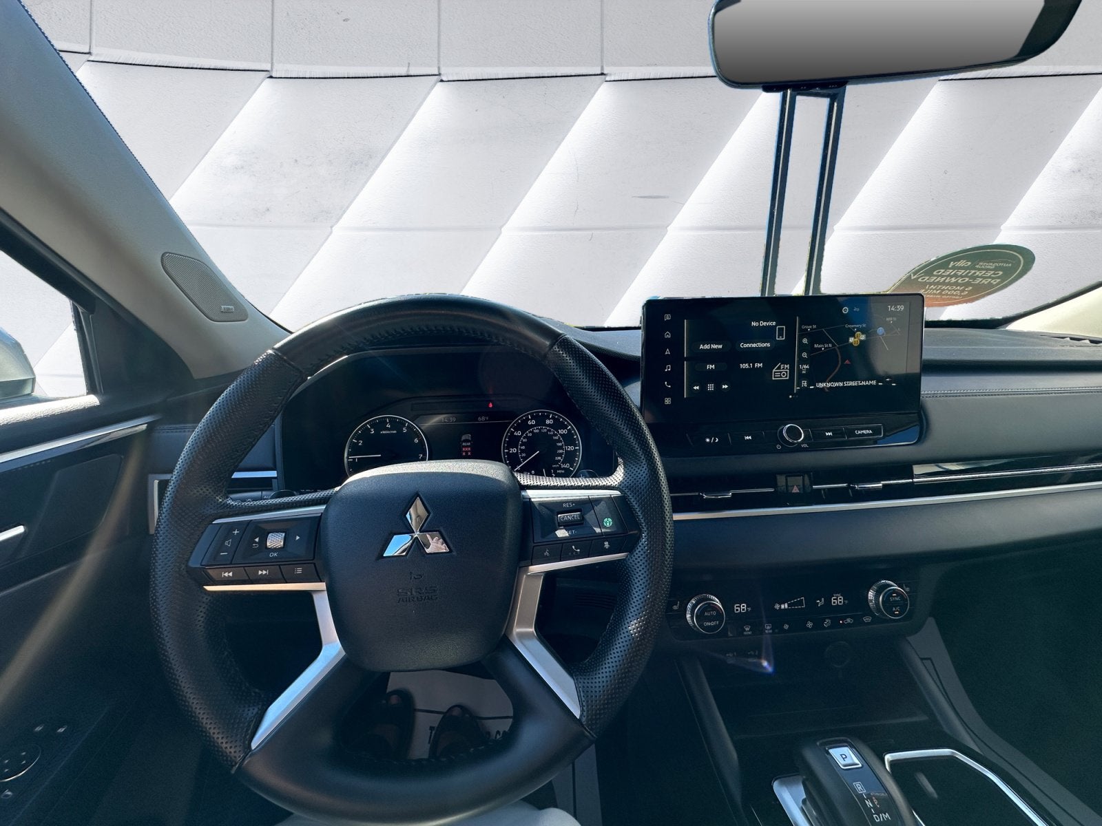 2025 Mitsubishi Outlander SE