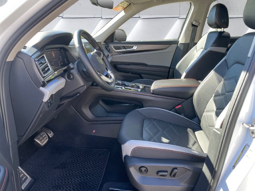 2026 Volkswagen Atlas Peak Edition