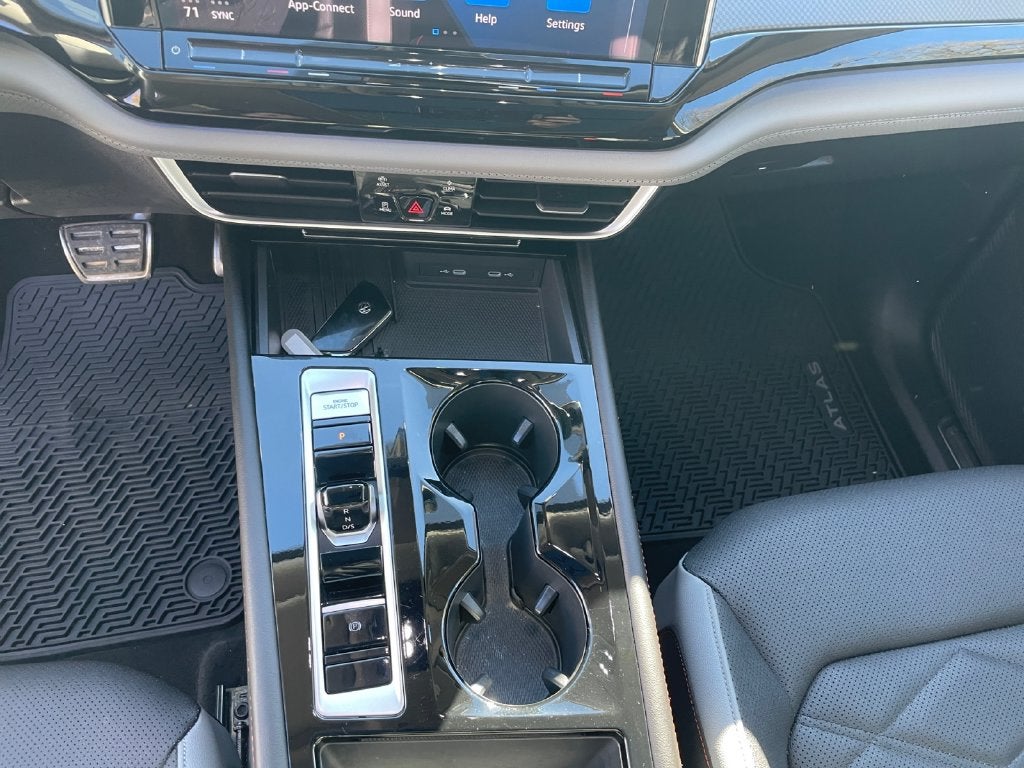 2026 Volkswagen Atlas Peak Edition