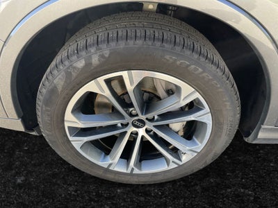 2025 Audi Q7 45 Premium Plus quattro