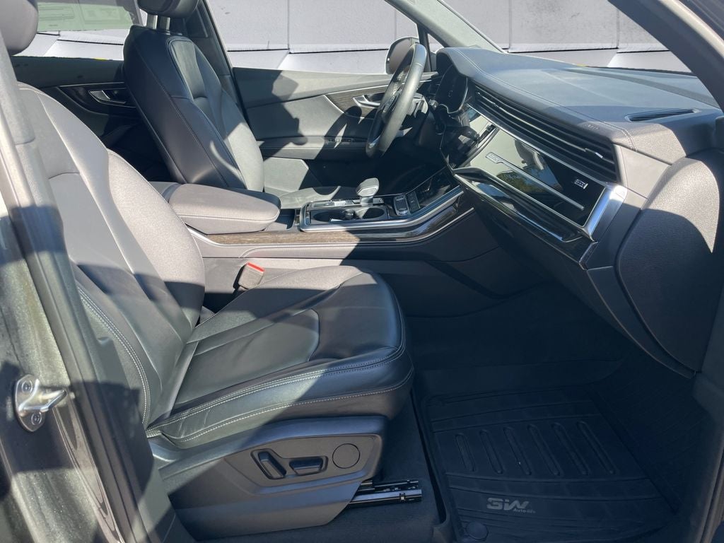 2025 Audi Q7 45 Premium Plus quattro