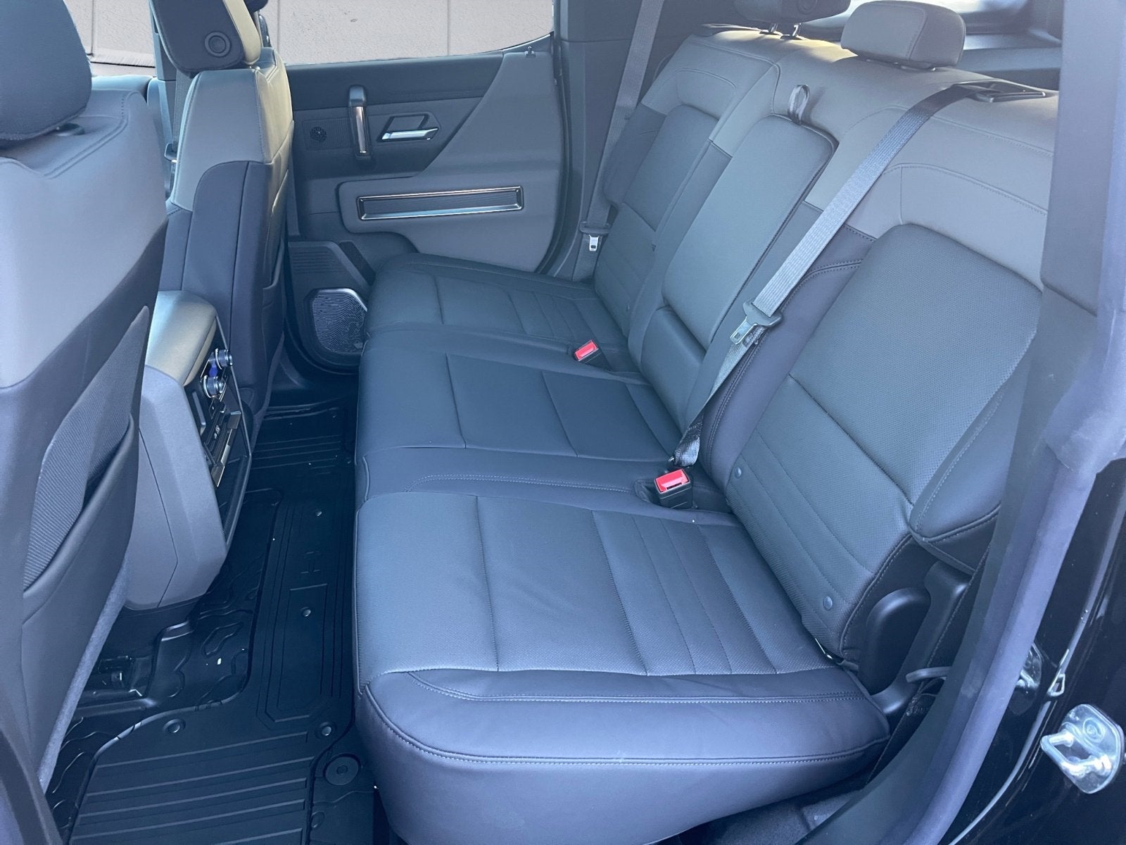 2025 GMC HUMMER EV SUV 2X