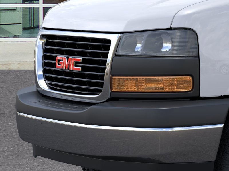 2025 GMC Savana Cutaway 3500 1WT Dejana Duracube