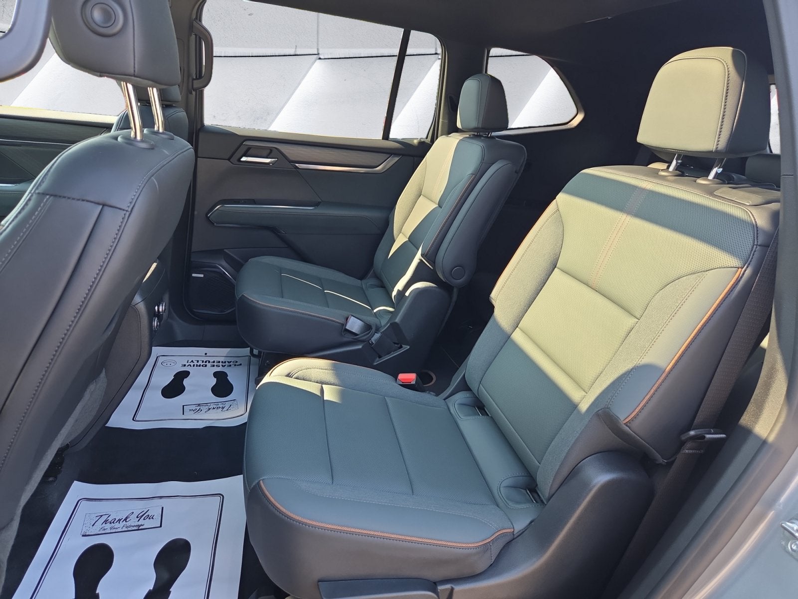 2024 GMC Acadia AT4