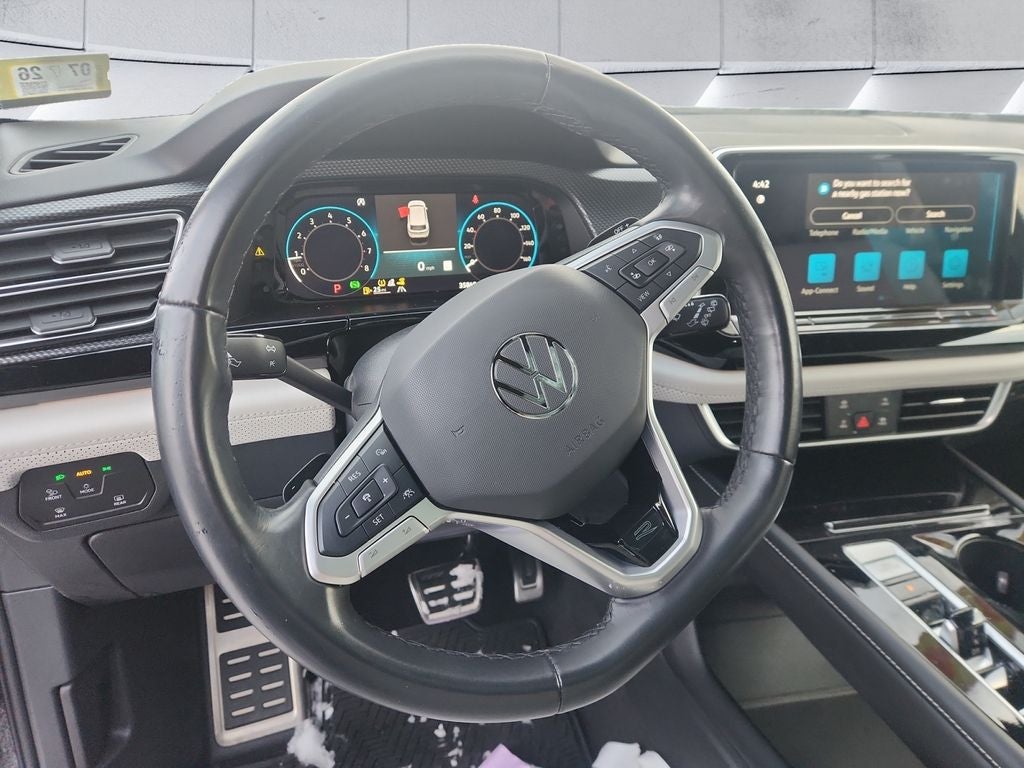 2024 Volkswagen Atlas Cross Sport 2.0T SEL Premium R-Line