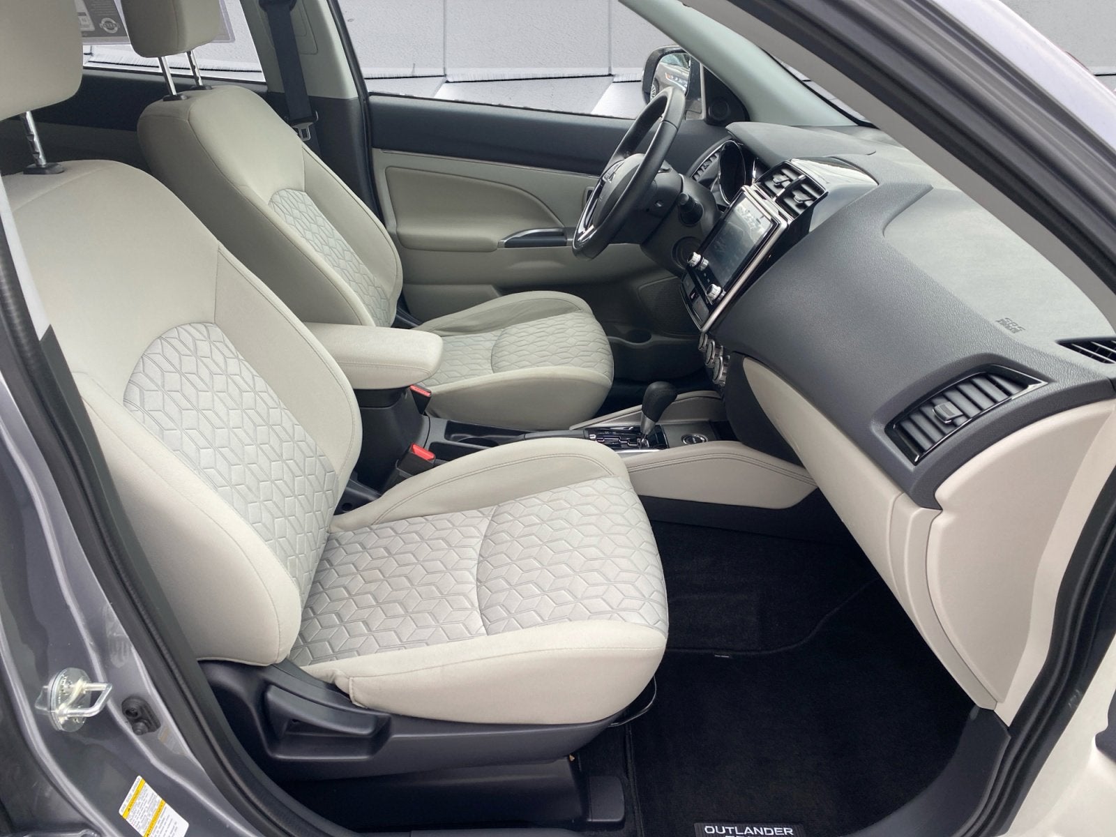 2020 Mitsubishi Outlander Sport Base