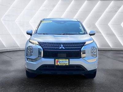 2022 Mitsubishi Outlander ES