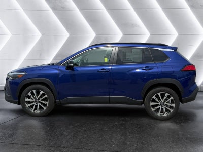 2025 Toyota Corolla Cross XLE