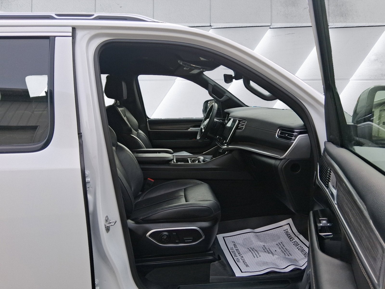 2024 Jeep Wagoneer Series III