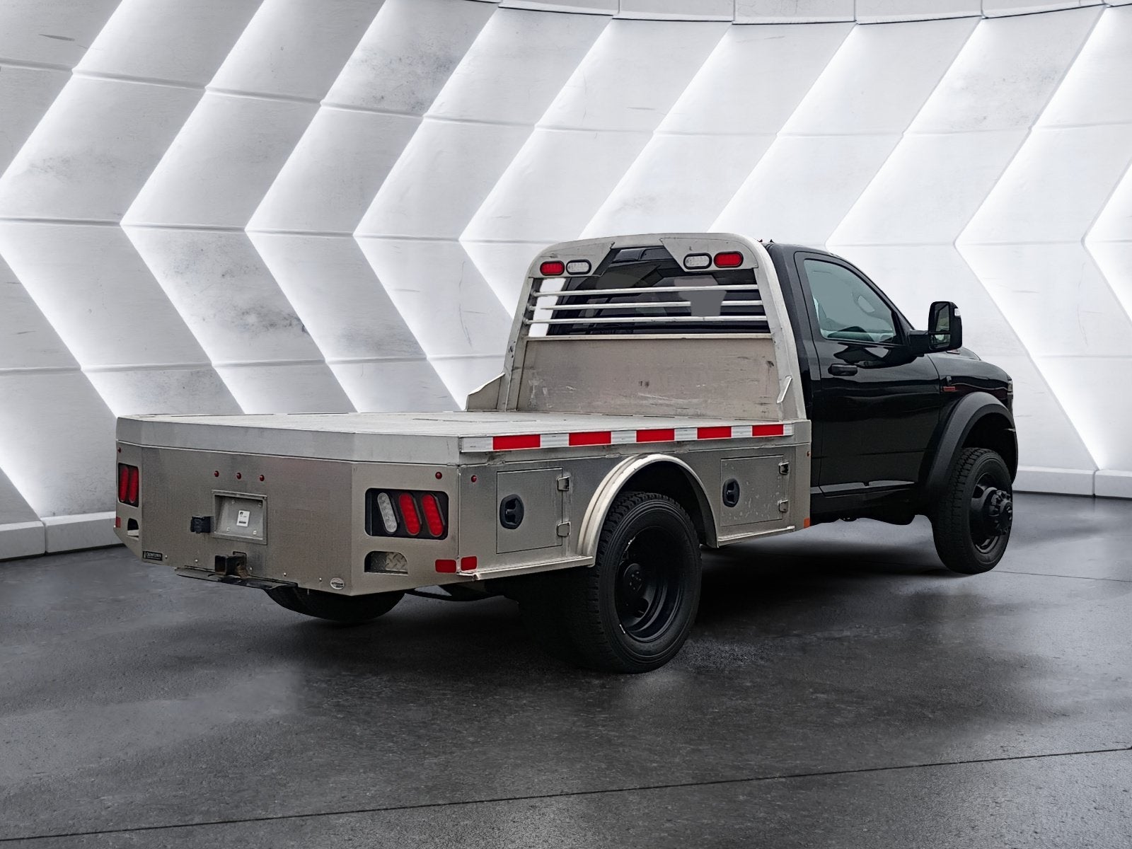 2026 RAM 5500HD Tradesman PJ TRUCK BED SKIRTED BODY