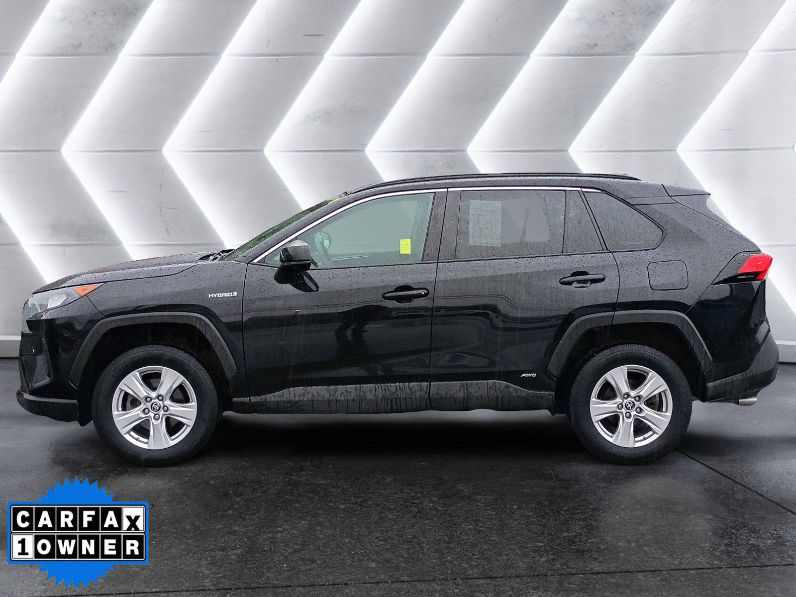 2021 Toyota RAV4 Hybrid LE