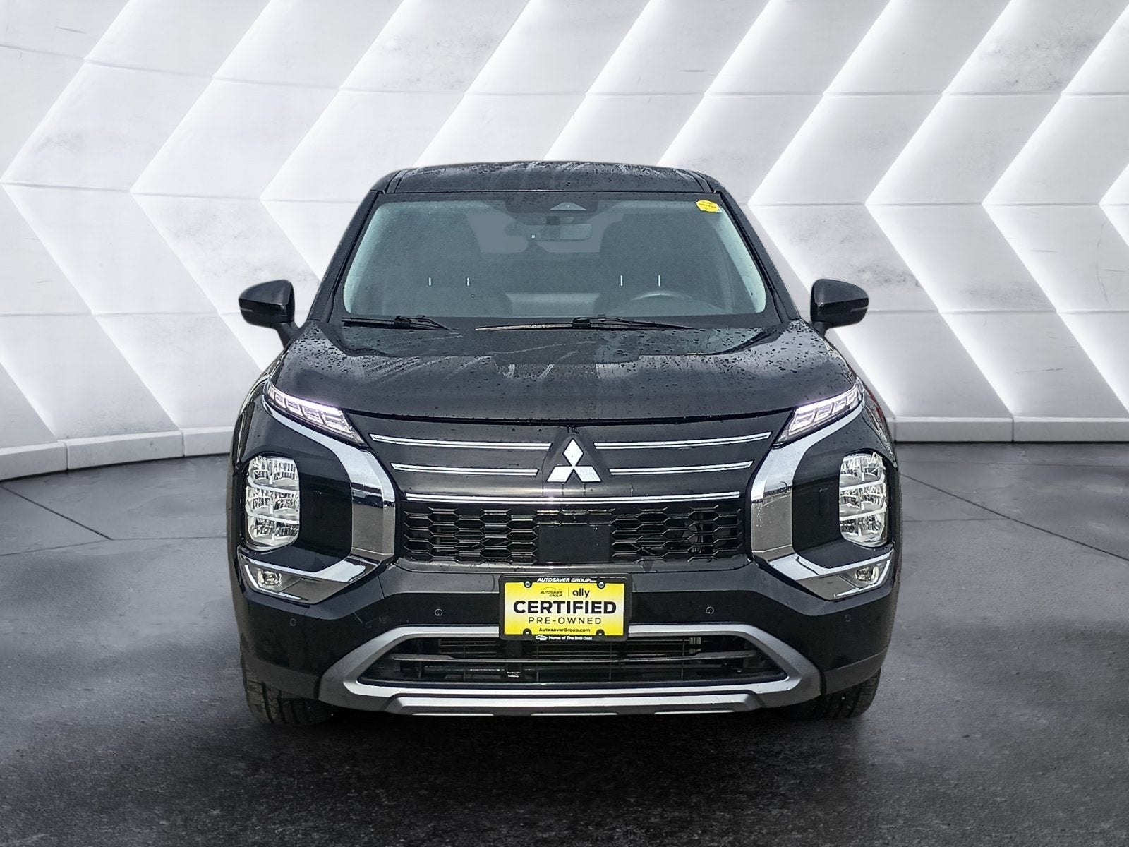 2025 Mitsubishi Outlander Base